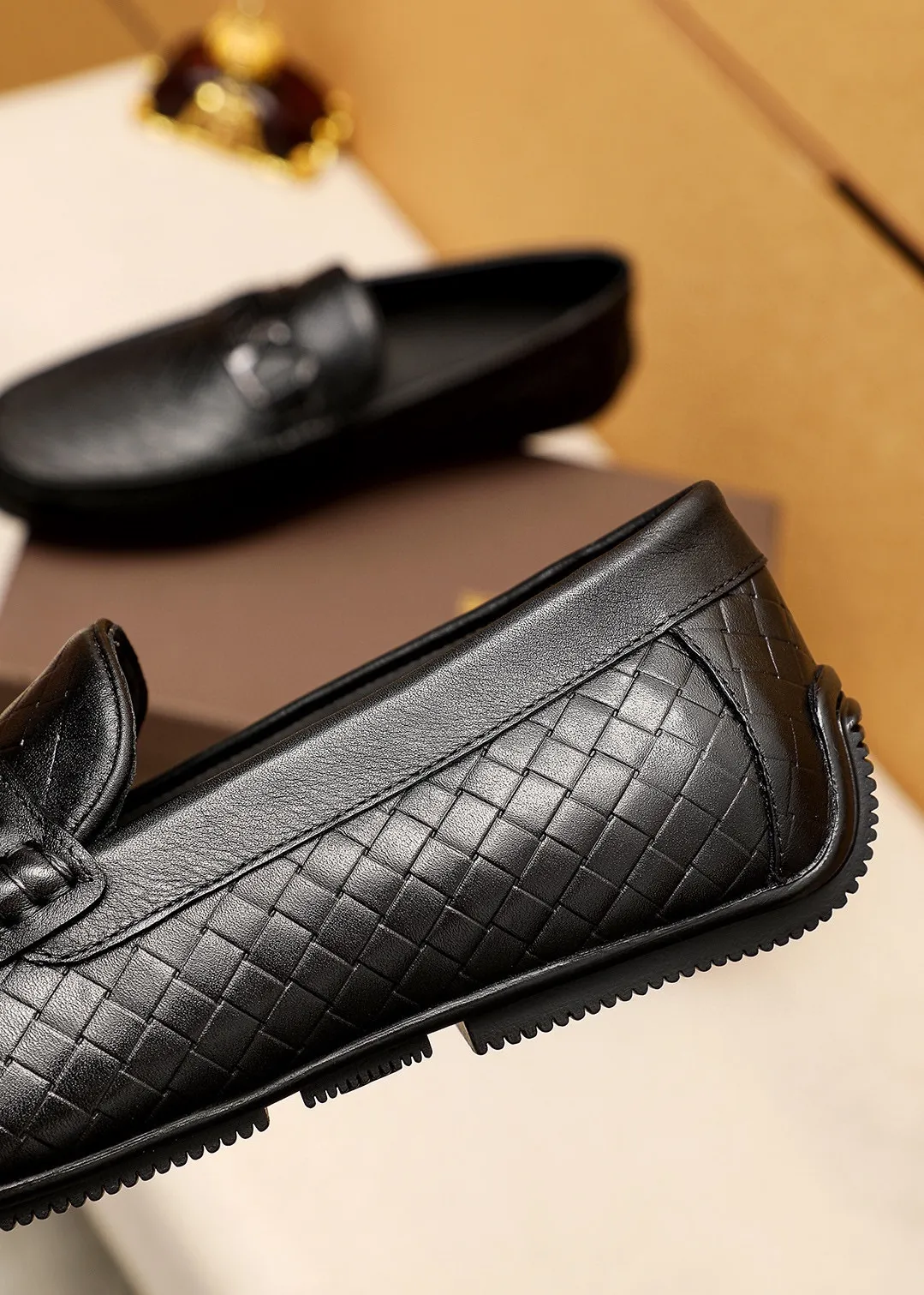 Men's Men's Shoes 💰: 420 💐BV Men's Slip-on Shoes® [BOTTEGA VENETA] Official website counter new model, one-to-one mold opening ⚠Italian calfskin embossed ➕Cow 🐂 leather lining. Driving slip-ons, available at counters, sizes 39-44 (38.45🉑️customized)